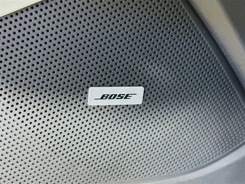 Used 2021 Chevrolet Camaro LT image 18