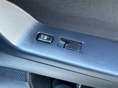 Used 2010 Mitsubishi Lancer Evolution GSR image 21