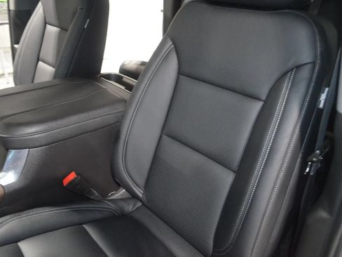 Used 2023 Chevrolet Silverado 1500 LT Trail Boss w/ Convenience Package II AWD/4WD image 15