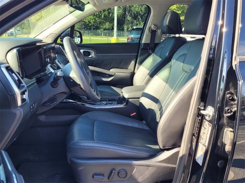 Used 2023 Kia Sorento SX image 10