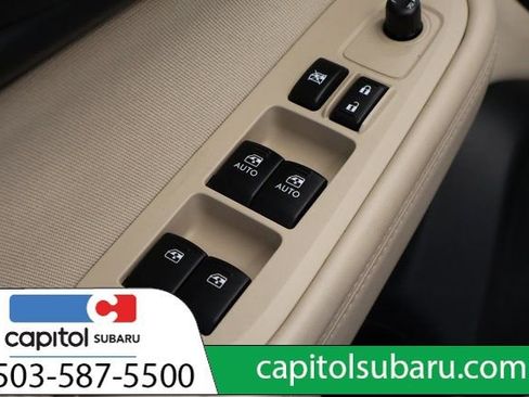 Used 2019 Subaru Outback 2.5i Premium image 11