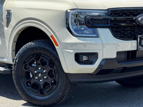 New 2026 Ford Ranger Lariat w/ Black Appearance Package RWD image 5