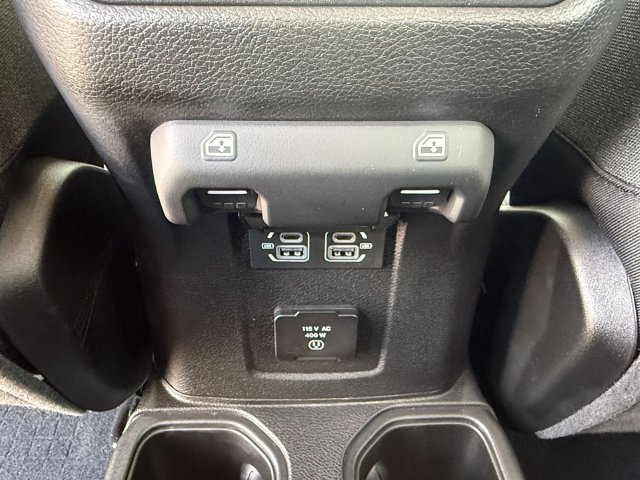 Used 2025 Jeep Gladiator Rubicon AWD/4WD image 14