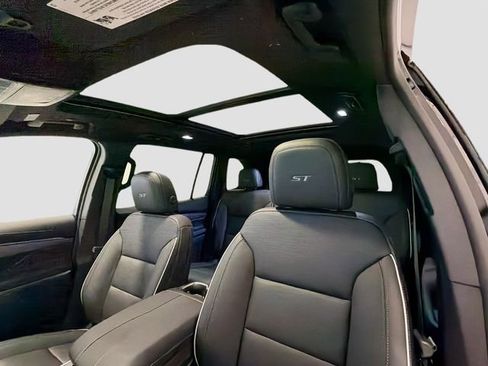 New 2026 Buick Enclave Sport Touring w/ Power Package FWD image 21