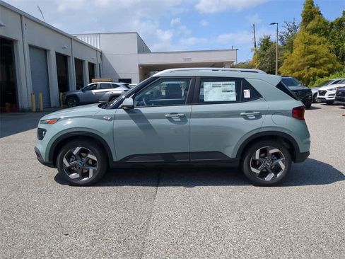 New 2026 Hyundai Venue SEL image 3