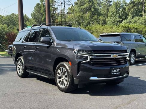 Used 2022 Chevrolet Tahoe LT w/ Luxury Package AWD/4WD image 2