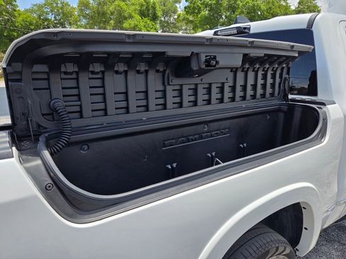 Used 2025 RAM 1500 Tungsten AWD/4WD image 10