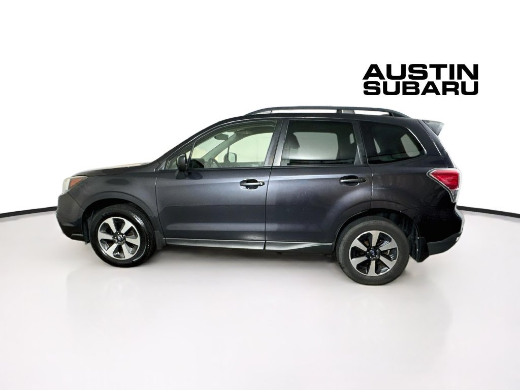 Used 2018 Subaru Forester 2.5i Premium w/ All-Weather Package AWD/4WD image 4