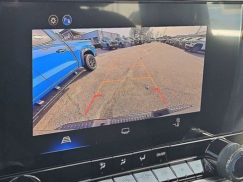 New 2026 Chevrolet Equinox EV LT image 13