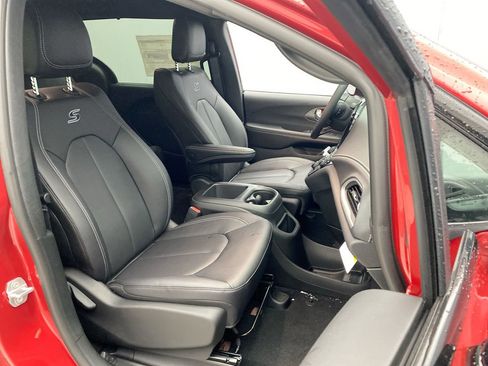 New 2026 Chrysler Pacifica Select w/ S Appearance Package image 20