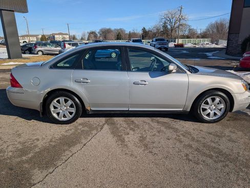 Used 2007 Ford Five Hundred SEL image 10