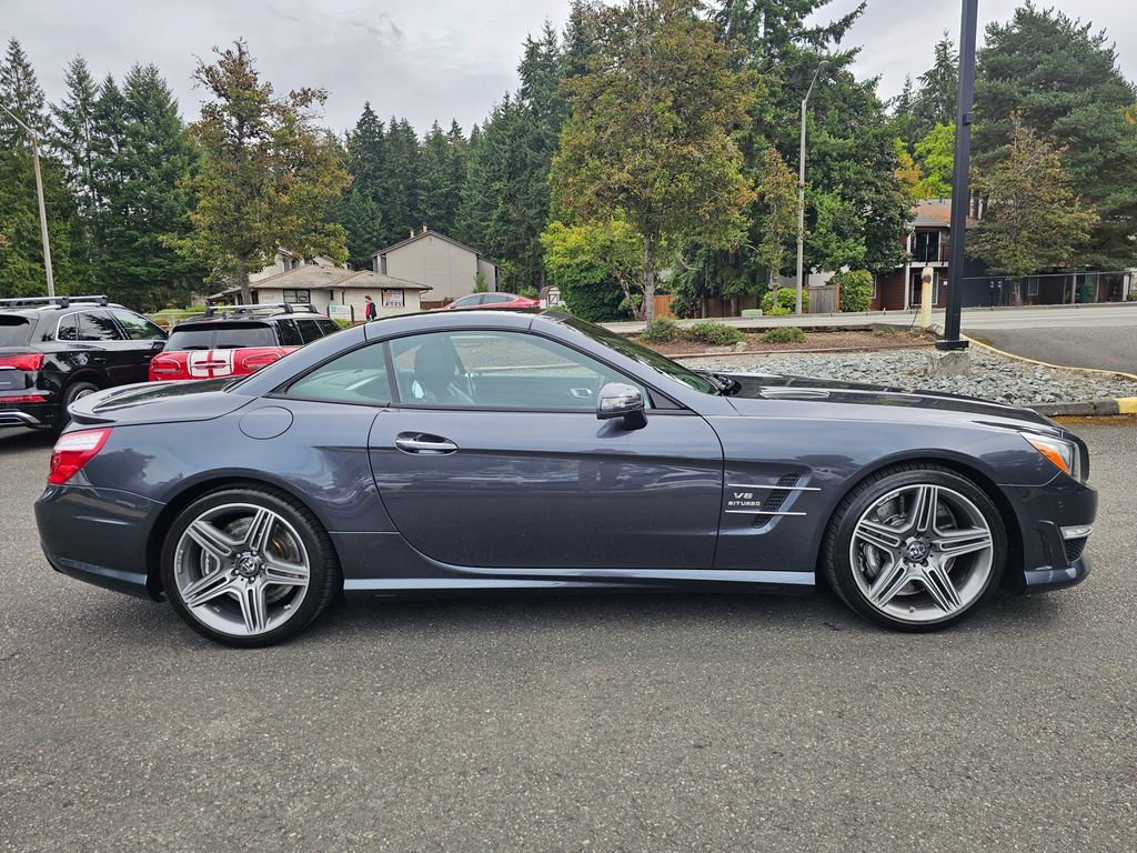 Used 2015 Mercedes-Benz SL 63 AMG image 4