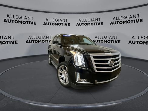 Used 2015 Cadillac Escalade Luxury AWD/4WD image 4