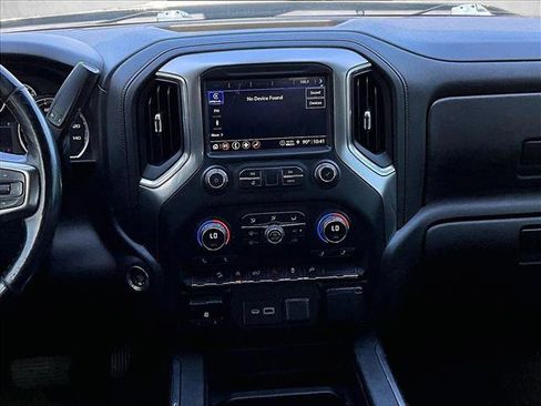 Used 2021 Chevrolet Silverado 1500 LT Trail Boss w/ Convenience Package II AWD/4WD image 8