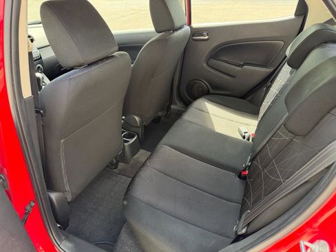 Used 2013 MAZDA MAZDA2 Sport FWD image 13