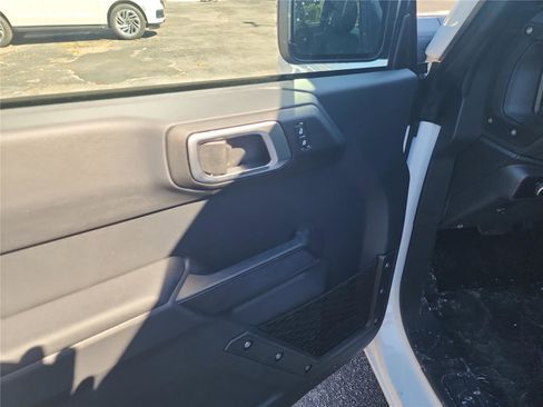 New 2026 Ford Bronco Big Bend image 12