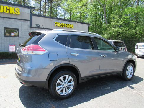 Used 2016 Nissan Rogue SV FWD image 5