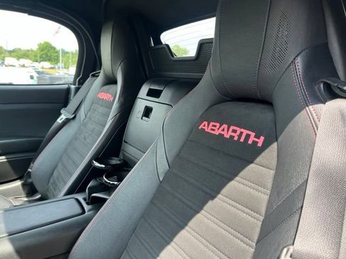 Used 2018 FIAT 124 Spider Abarth w/ Convenience Group RWD image 13