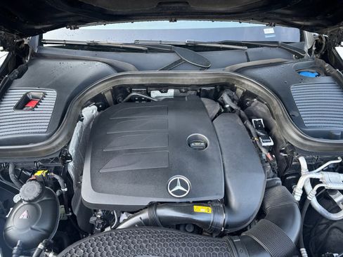 Used 2022 Mercedes-Benz GLC 300 4MATIC image 8