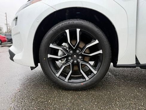 New 2026 Subaru Solterra AWD/4WD image 30