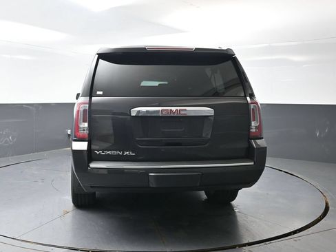 Used 2018 GMC Yukon XL SLT w/ Premium Edition AWD/4WD image 13