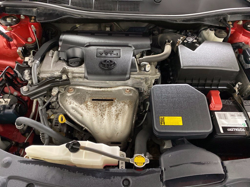 Used 2013 Toyota Camry LE FWD image 33
