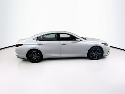 Used 2025 Lexus ES 350 w/ Premium Package FWD image 4