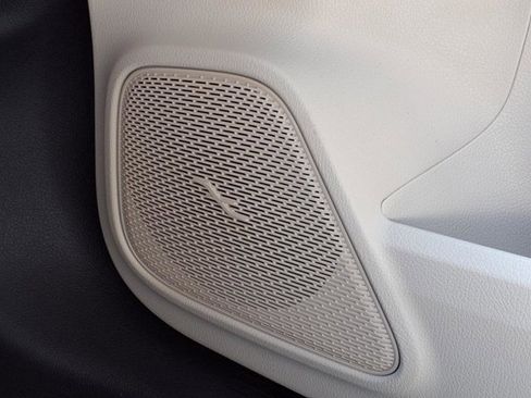 Used 2025 Mercedes-Benz GLA 250 image 22