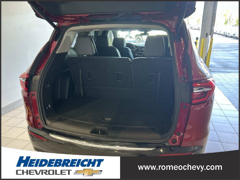 Used 2021 Buick Enclave Essence AWD/4WD image 15