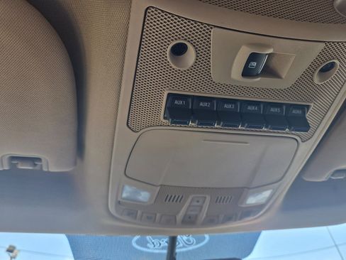 Used 2019 Ford F250 Lariat w/ Chrome Package image 16