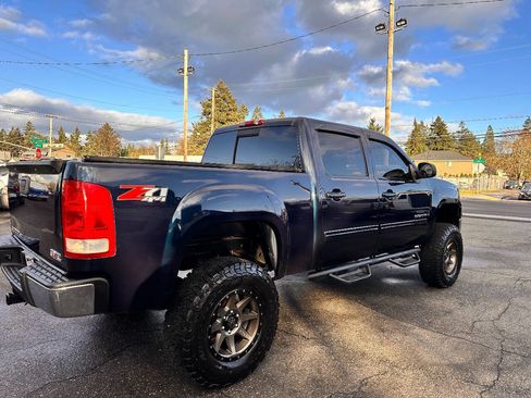 Used 2008 GMC Sierra 1500 SLT w/ Z71 Off-Road Package image 11