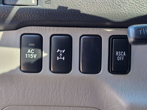 Used 2005 Toyota 4Runner Limited image 44