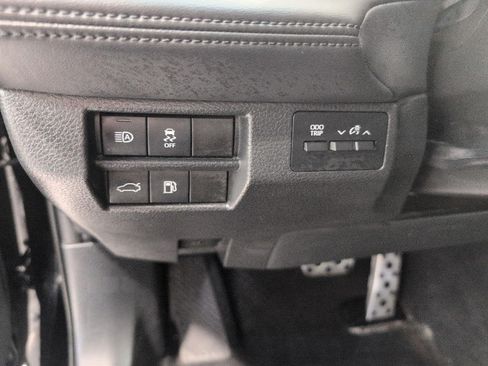 Used 2022 Toyota Avalon XSE FWD image 10