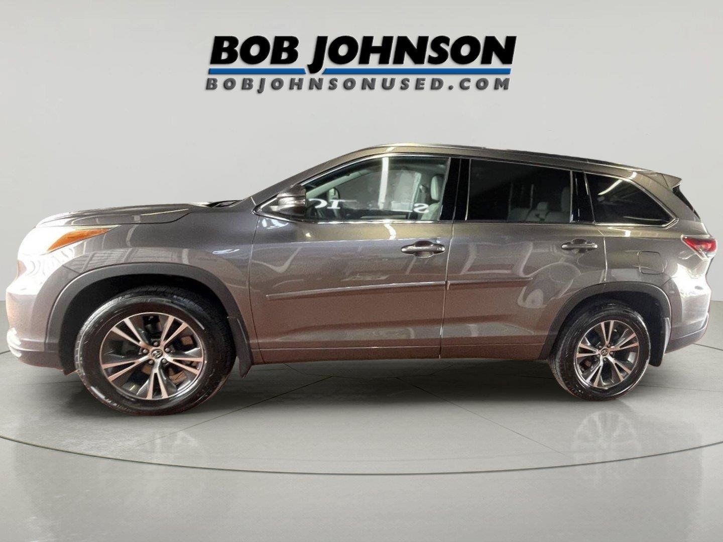 Used 2016 Toyota Highlander XLE AWD/4WD image 4