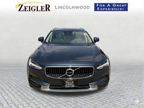 Used 2020 Volvo V90 T6 Cross Country w/ Protection Package AWD/4WD image 9