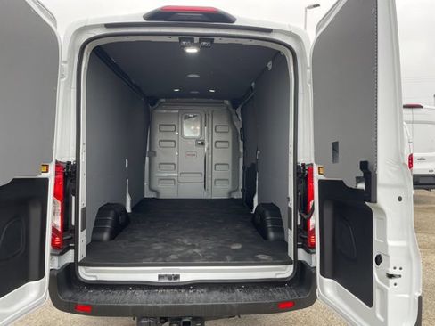 New 2026 Ford Transit 250 148 Medium Roof RWD image 16