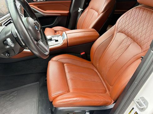 Used 2023 BMW X5 xDrive40i w/ Executive Package AWD/4WD image 5