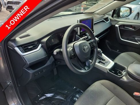 Used 2024 Toyota RAV4 XLE FWD image 19