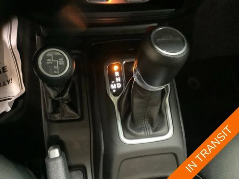 Used 2022 Jeep Gladiator Sport AWD/4WD image 29