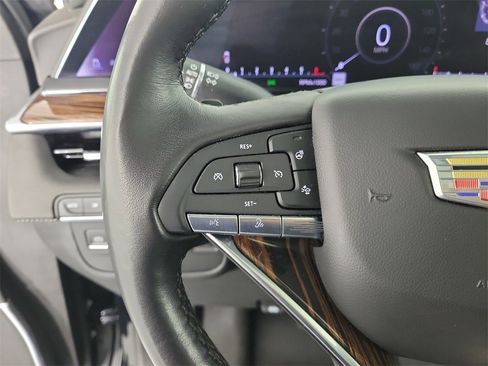 Used 2023 Cadillac Escalade ESV Premium Luxury image 23