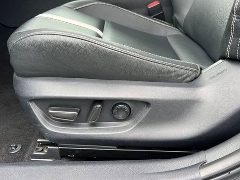 Used 2025 Toyota Camry SE FWD image 19