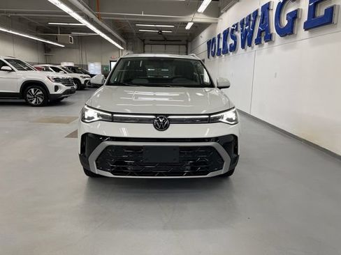 New 2026 Volkswagen Taos SEL AWD/4WD image 6