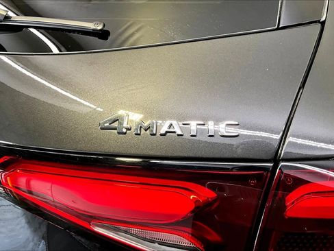 Used 2026 Mercedes-Benz GLC 300 4MATIC image 10