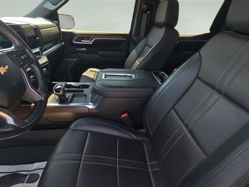 Used 2022 Chevrolet Silverado 1500 High Country w/ Z71 Off-Road Package image 30