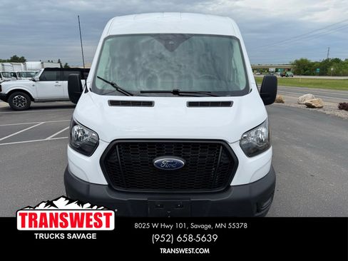 Used 2024 Ford Transit 250 148 Medium Roof Extended AWD image 17
