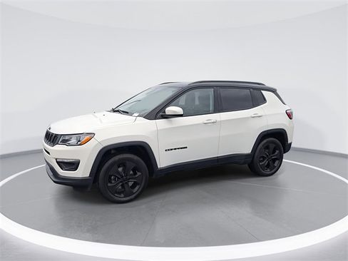Used 2020 Jeep Compass Latitude image 5