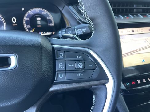 New 2026 Jeep Grand Cherokee Altitude image 36