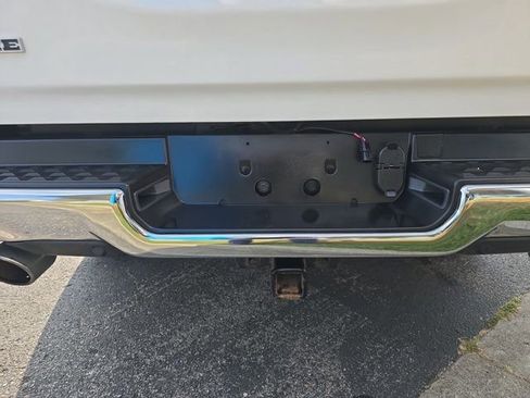 Used 2022 RAM 1500 Laramie AWD/4WD image 17