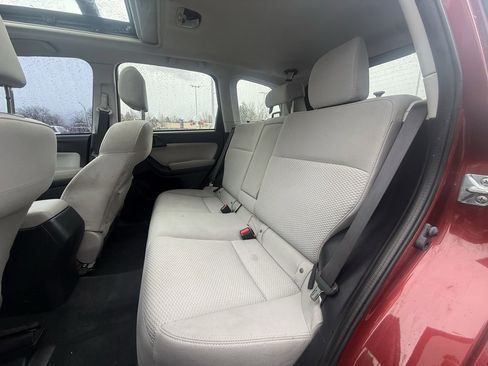 Used 2016 Subaru Forester 2.5i Premium image 24