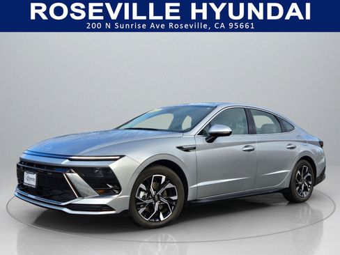 Used 2024 Hyundai Sonata SEL image 1